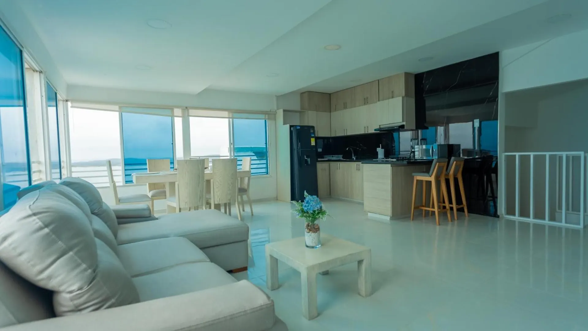 Hermoso Pent-House Piso 21 Con Vista Privilegiada Cartagena